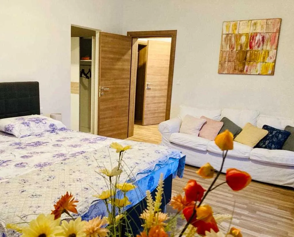 Villa with Sea View and Private Pool in Ližnjan