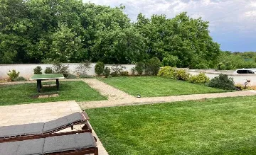 Villa with Sea View and Private Pool in Ližnjan