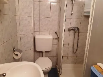 Quiet 1-Bedroom Apartment in Pula