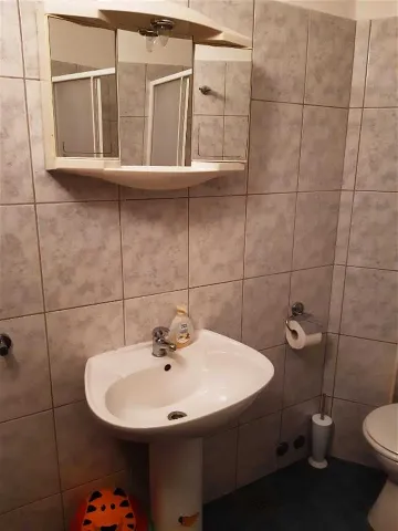 Quiet 1-Bedroom Apartment in Pula