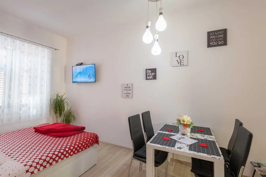 Apartman,Rijeka Centar,Povoljno Moderno Ureden "TREND" 3