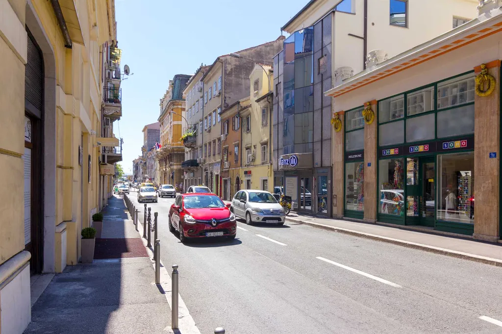 Povoljno apartman, centar Rijeke "TREND 5"