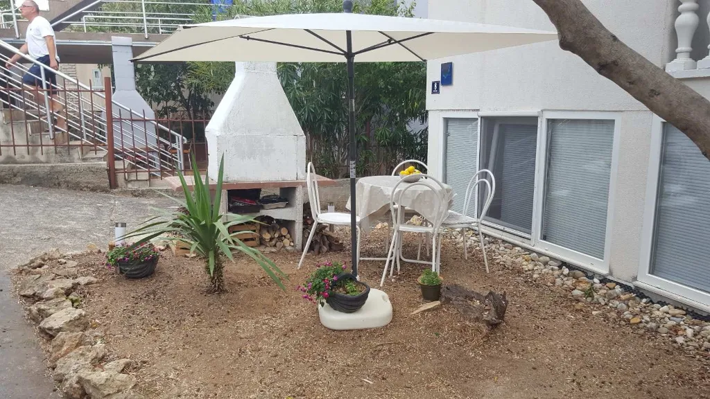 Lijep i udoban apartman za 4 - 6