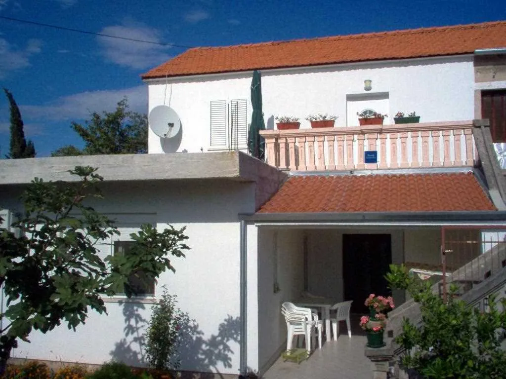 Slatki studio apartman u centru Sukošana