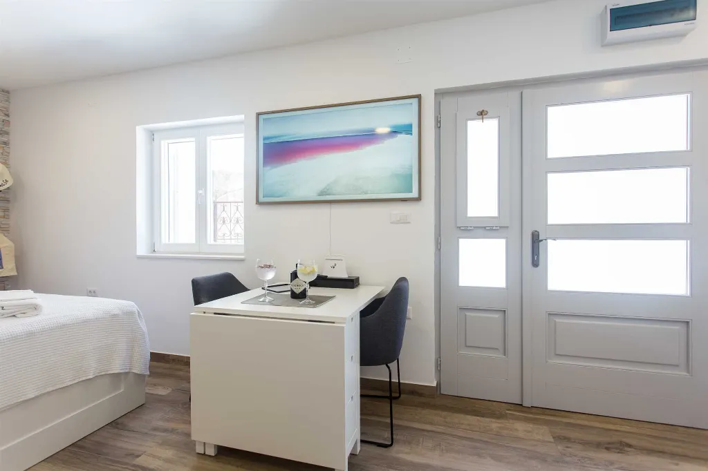 Newly renovated studio apartment near Split