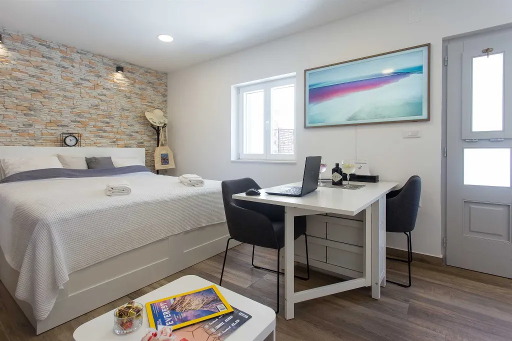 Newly renovated studio apartment near Split