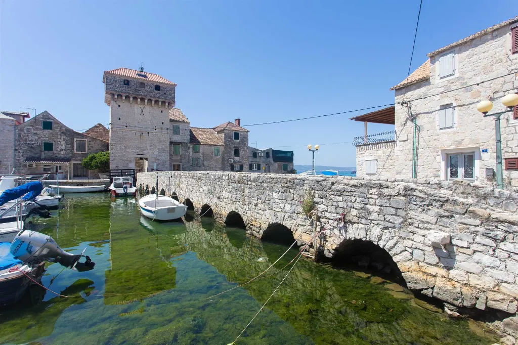 Newly renovated studio apartment near Split