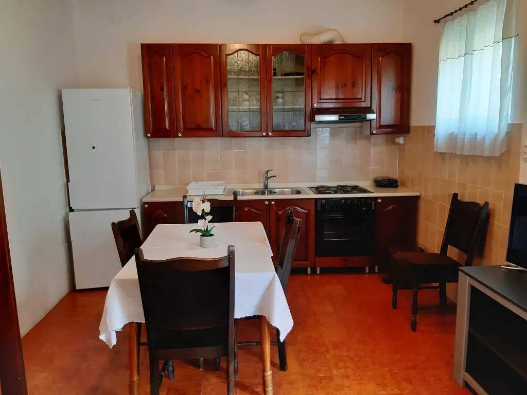 Apartman A2 - s dvije spavaće sobe