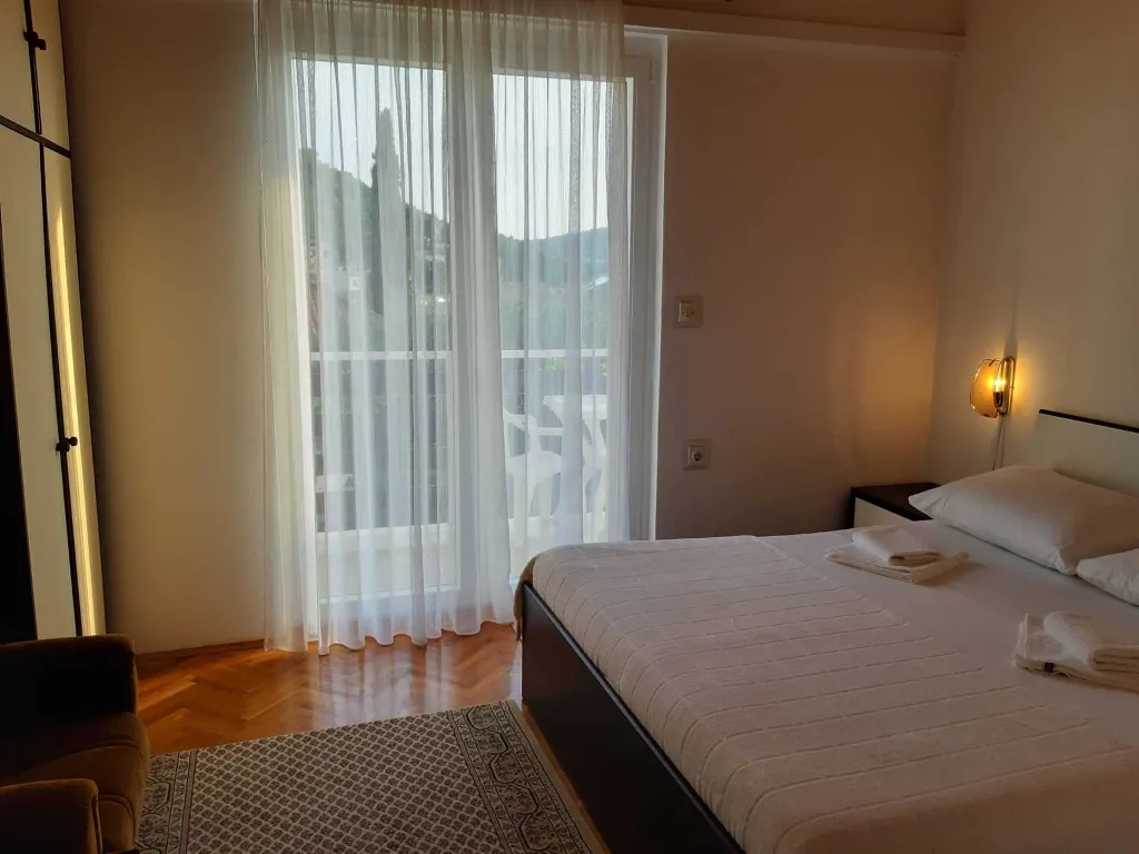 Apartman A2 - s dvije spavaće sobe