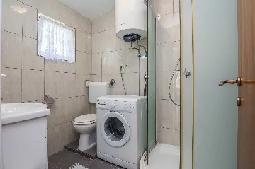 Two-Bedroom Apartment in Vir for 4-5 Guests