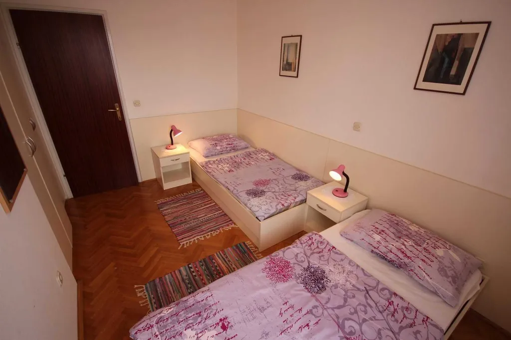 Apartment in Vir for 2-4 with Balcony