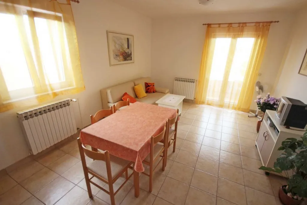 Apartment in Vir for 2-4 with Balcony