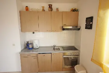 Apartment in Vir for 2-4 with Balcony