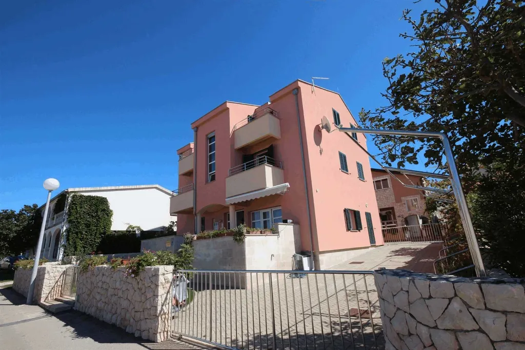 Apartment in Vir for 2-4 with Balcony