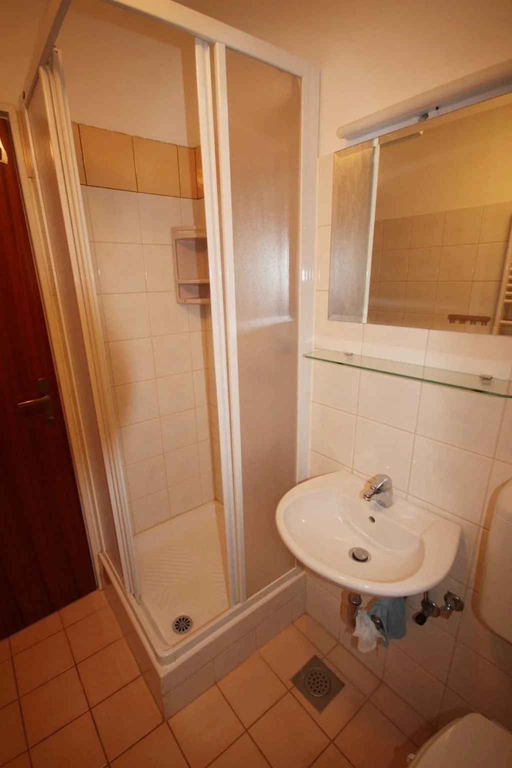 Vir 1-Bedroom Apartment for 2–4 Guests