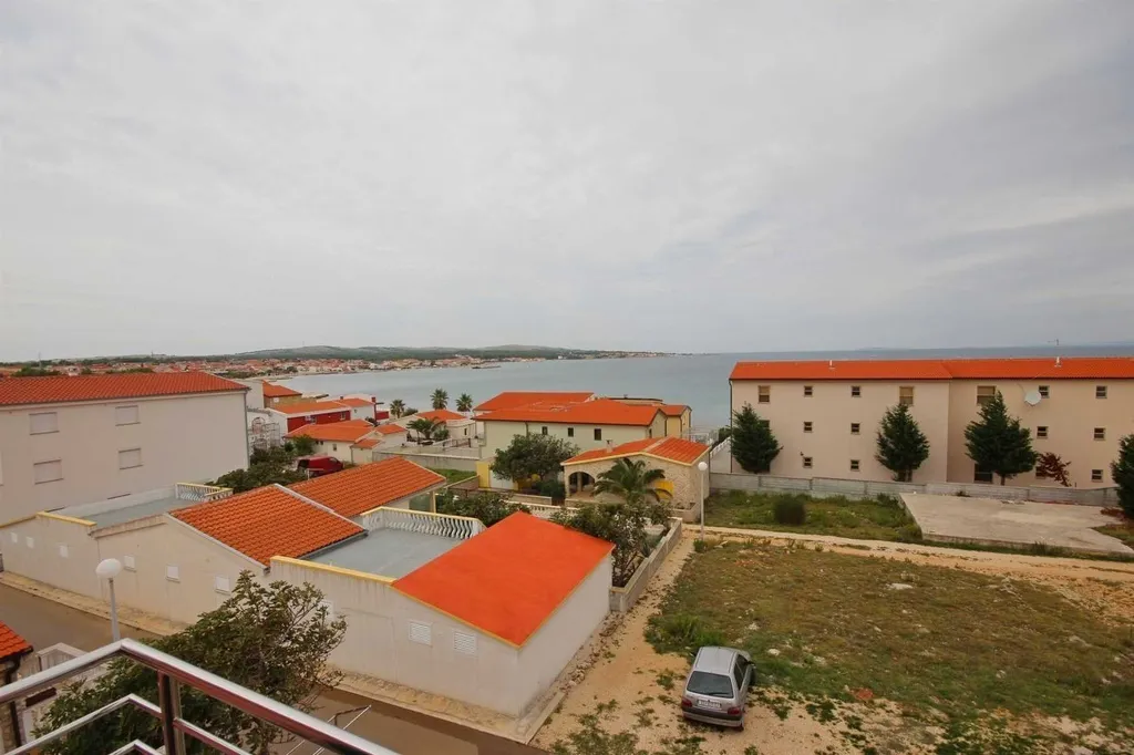 Vir 1-Bedroom Apartment for 2–4 Guests