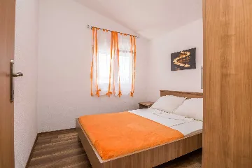 Air-Conditioned Apartment with Balcony in Vir