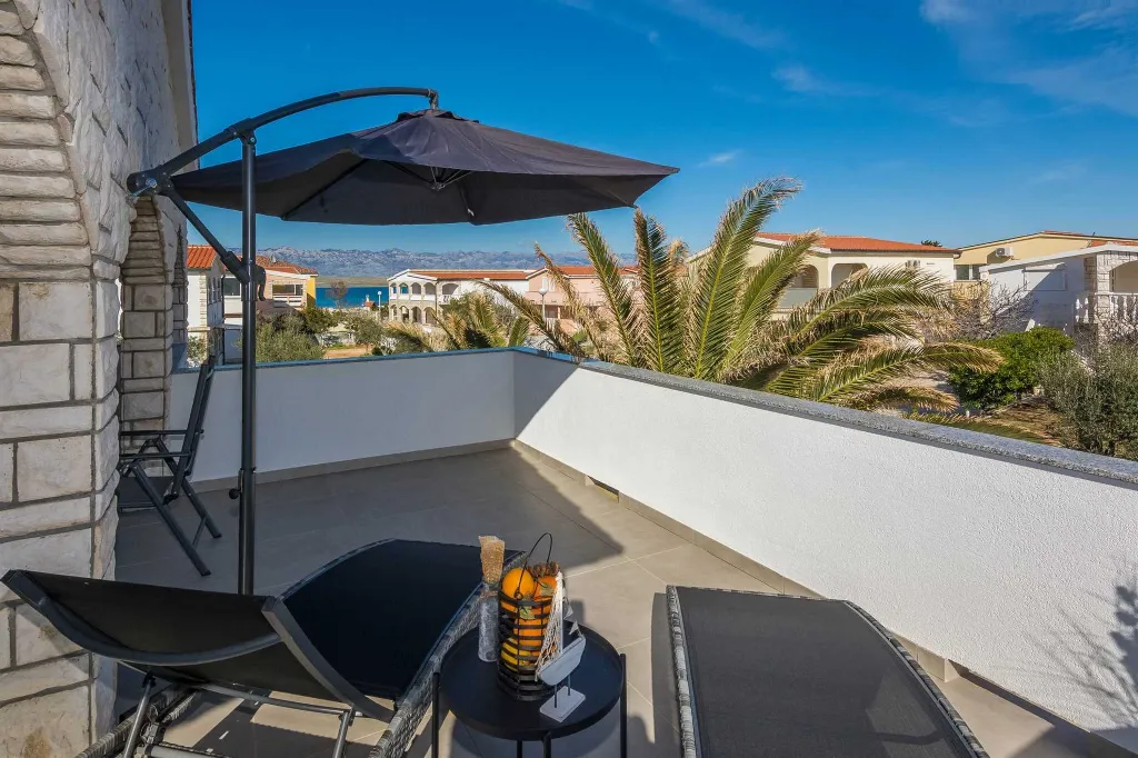 Studio in Vir for 2–3 Guests with Balcony