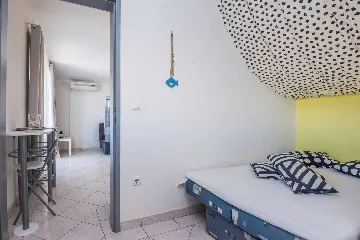 Studio in Vir for 2–3 Guests with Balcony