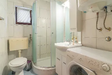 Apartment in Vir for 4 Guests with Terrace