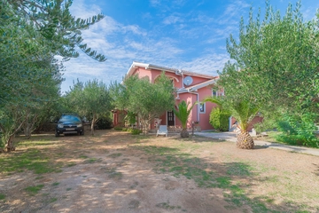 Apartment in Vir for 4 Guests with Terrace