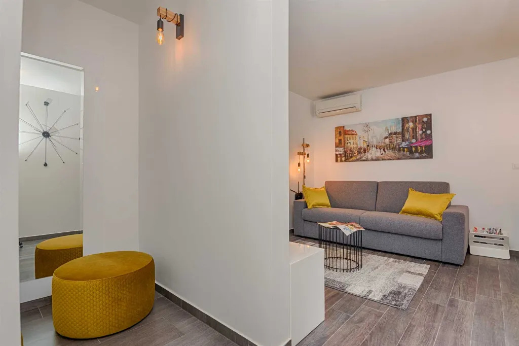 Apartment in Vir for 4 with Pool & Sea View