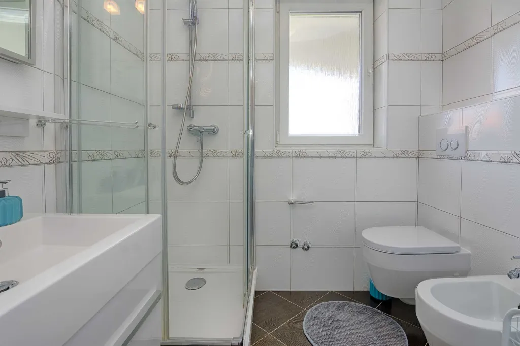 Pool & Sea-View Apartment in Vir (Up to 6)
