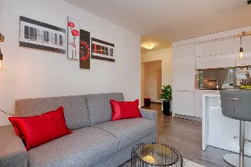 Apartment in Vir for 4 with Pool & Sea View