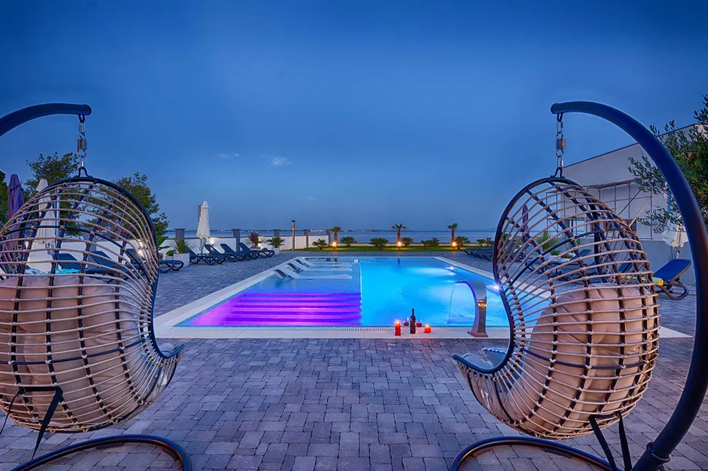 Apartment in Vir for 4 with Pool & Sea View