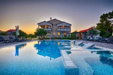 Vir Apartment for 4 with Pool and Sea View