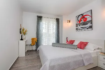 Vir Apartment for 4 with Pool and Sea View