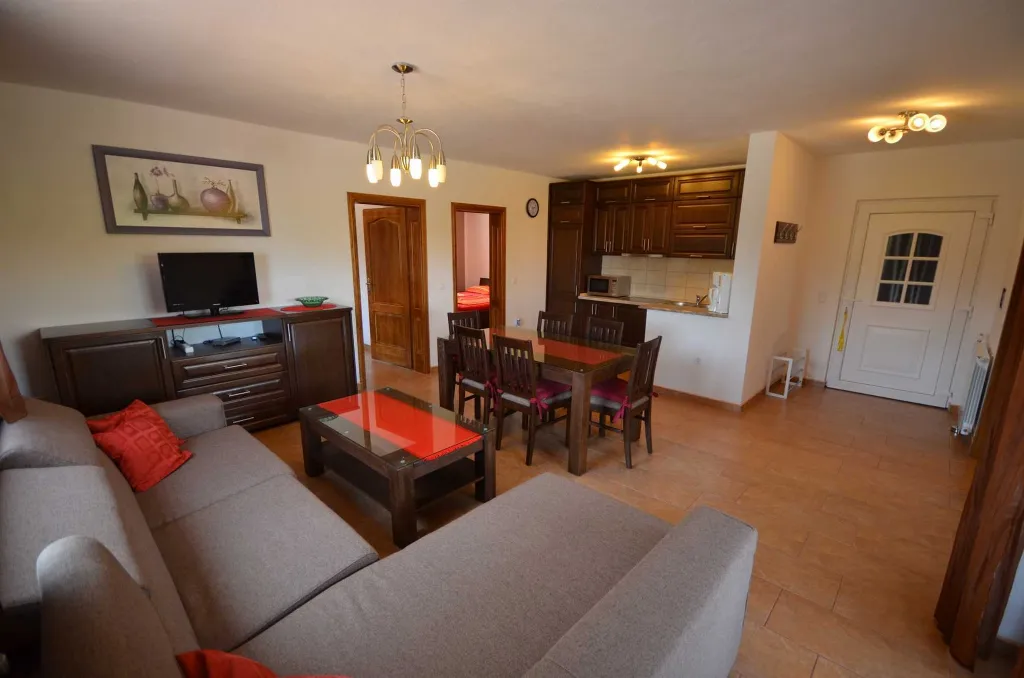 Apartment for 4 Guests in Vir with Air Conditioning