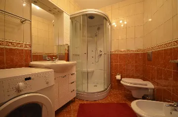 Apartment for 4 Guests in Vir with Air Conditioning