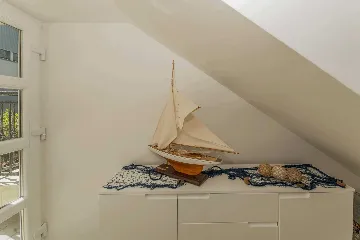 Vir Apartment for 4-6 Guests with 2 Bedrooms