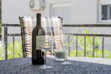 Vir Apartment for 4-6 Guests with 2 Bedrooms