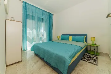 Vir Apartment for 4-6 Guests with 2 Bedrooms