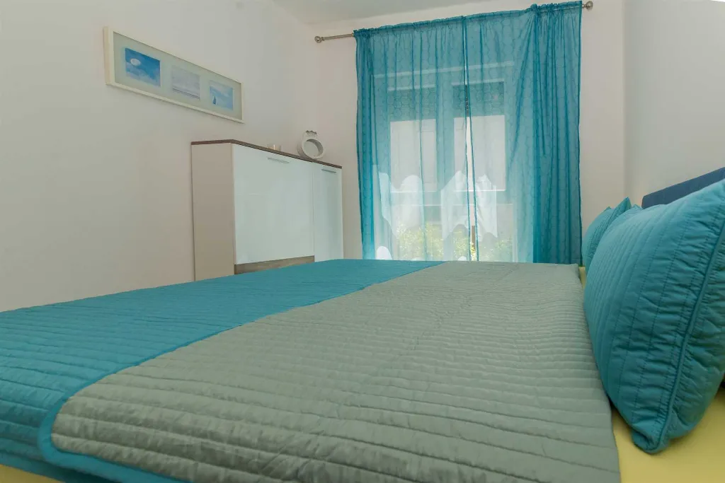 Vir Apartment for 4-6 Guests with 2 Bedrooms