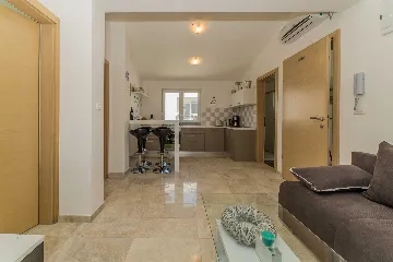 Vir Apartment for 4-6 Guests, 200m to Jadro Beach