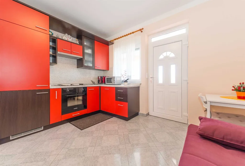 2-Bedroom Apartment for 4-5 in Vir