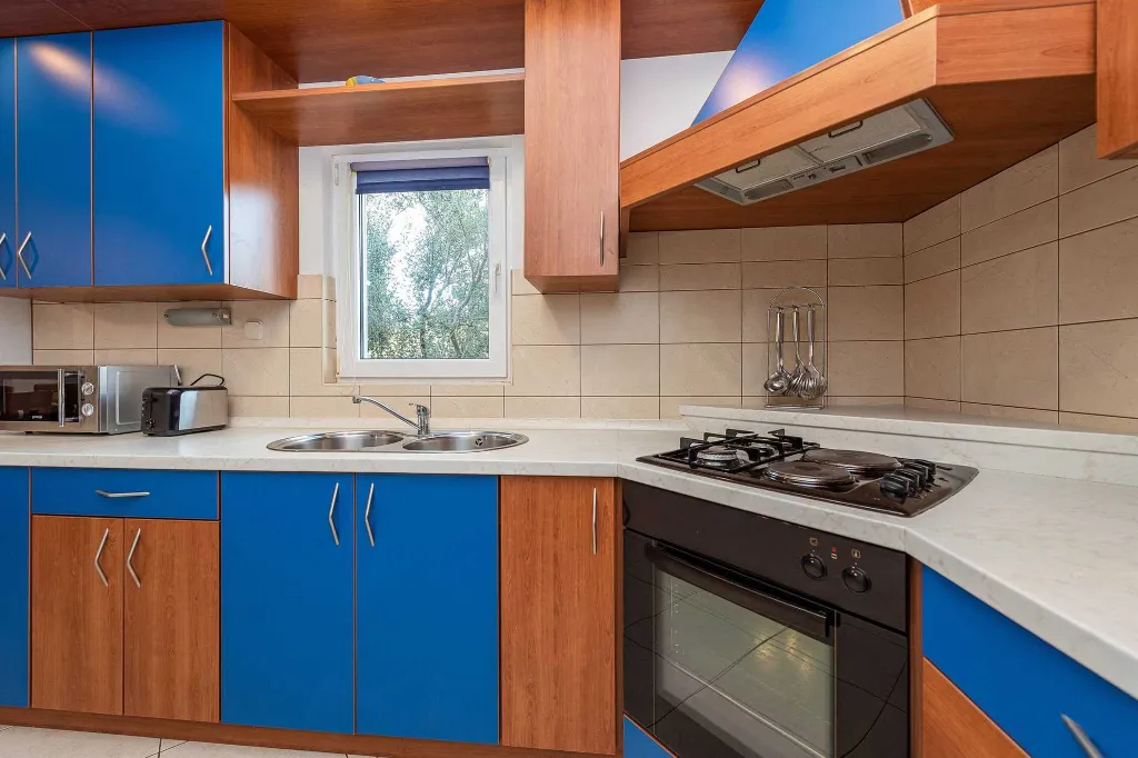 4-Bedroom Apartment in Vir for 8 Guests