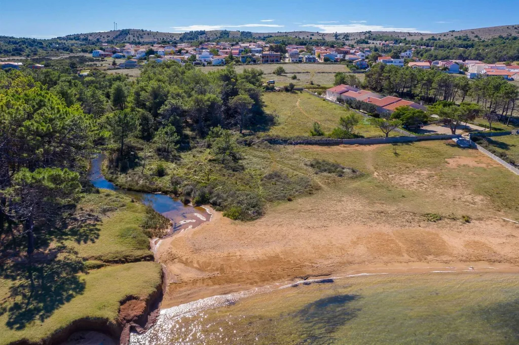 4-Bedroom Apartment in Vir for 8 Guests