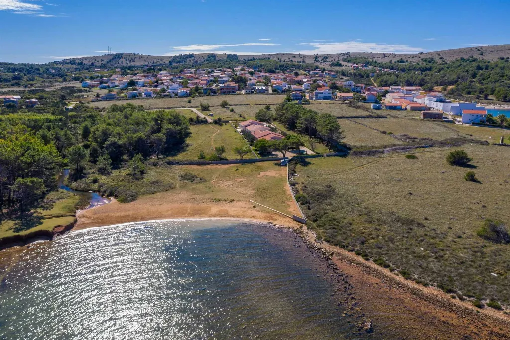 4-Bedroom Apartment in Vir for 8 Guests