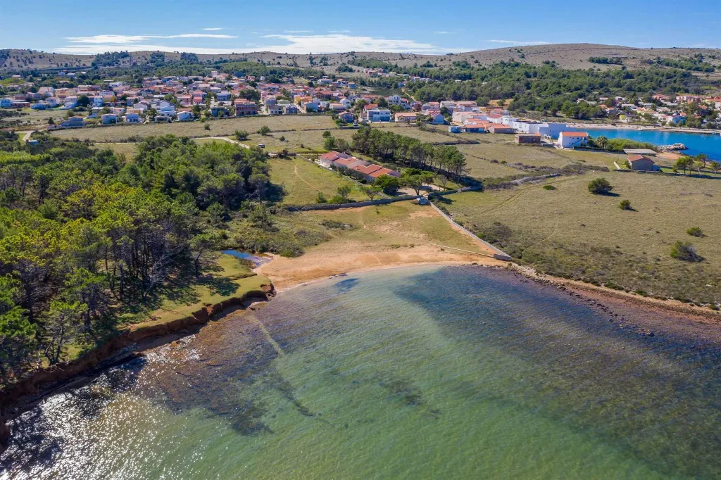 4-Bedroom Apartment in Vir for 8 Guests