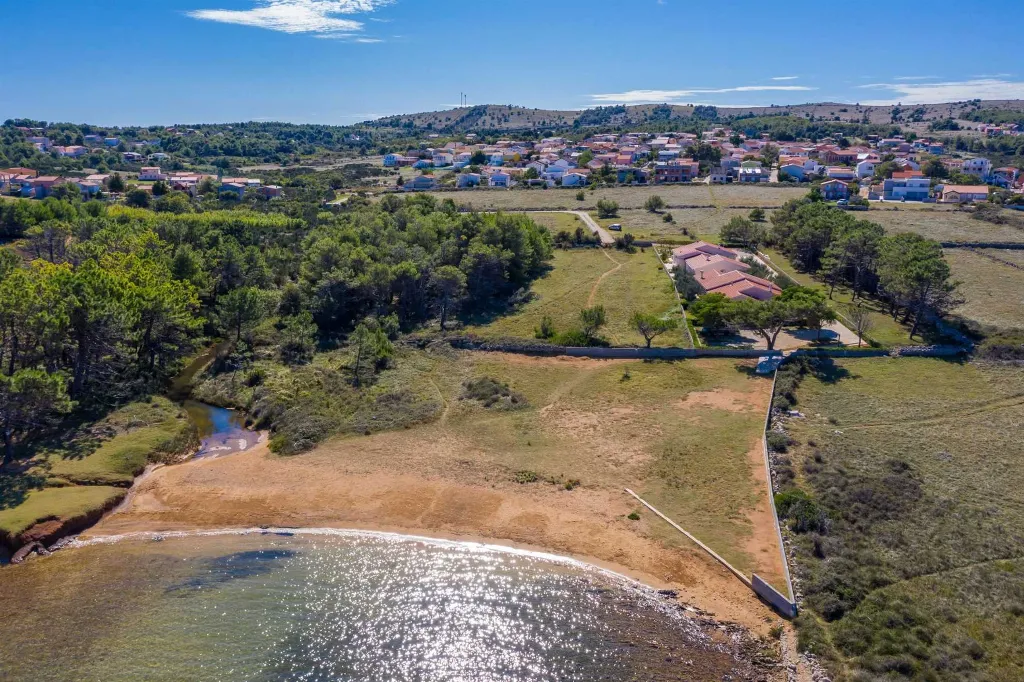 4-Bedroom Apartment in Vir for 8 Guests
