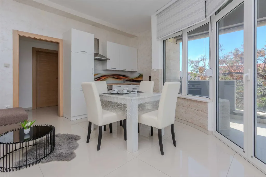 Beachfront Apartment in Vir for Up to 4 Guests