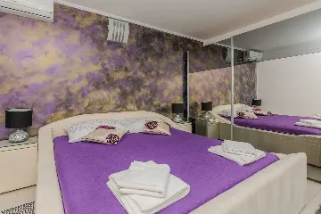 Apartment in Vir for 4–6 Guests with Sea View