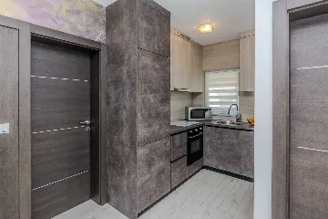 Apartment in Vir for 4-6 Guests, 30m to Beach