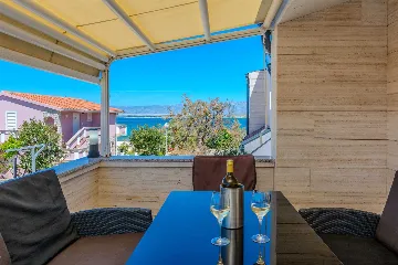 2-Bedroom Apartment with Balcony in Vir