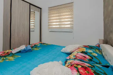 2-Bedroom Apartment with Balcony in Vir