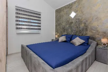 Sea-View Apartment in Vir for 4–6 Guests